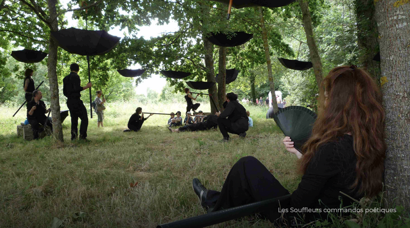 Dimanche bancs publics.png